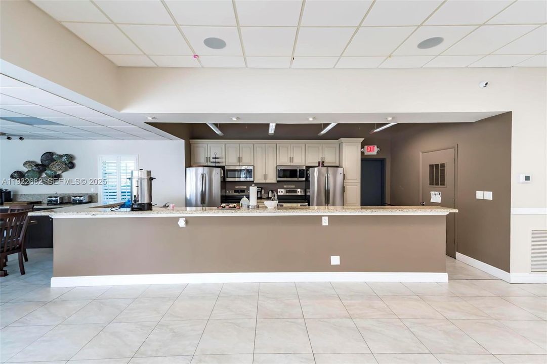 En Venta: $185,000 (2 camas, 2 baños, 1013 Pies cuadrados)