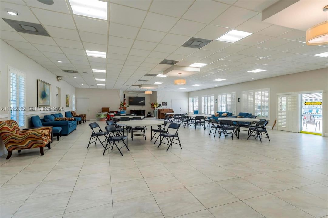 En Venta: $185,000 (2 camas, 2 baños, 1013 Pies cuadrados)