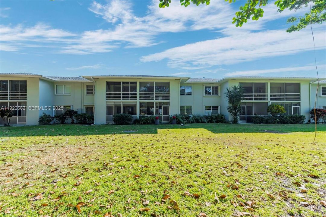 En Venta: $185,000 (2 camas, 2 baños, 1013 Pies cuadrados)