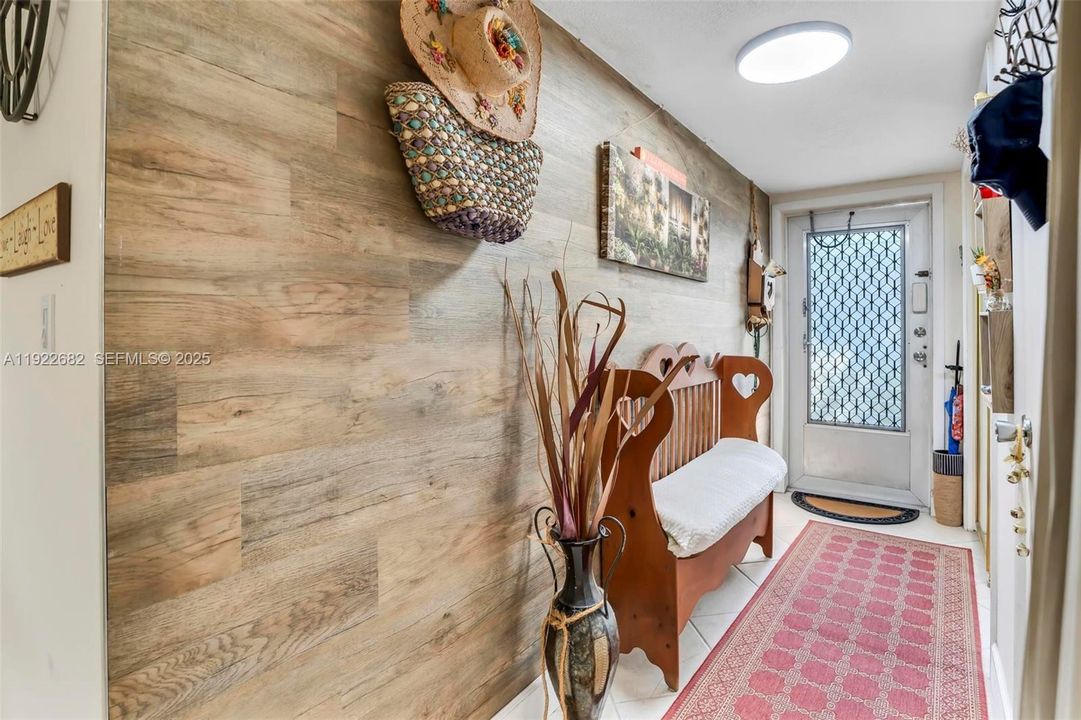 En Venta: $185,000 (2 camas, 2 baños, 1013 Pies cuadrados)