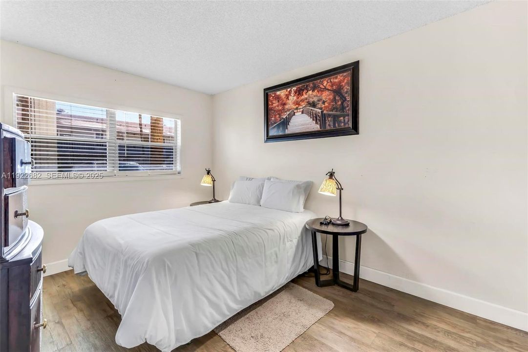 En Venta: $185,000 (2 camas, 2 baños, 1013 Pies cuadrados)