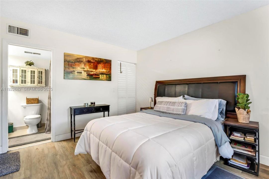 En Venta: $185,000 (2 camas, 2 baños, 1013 Pies cuadrados)