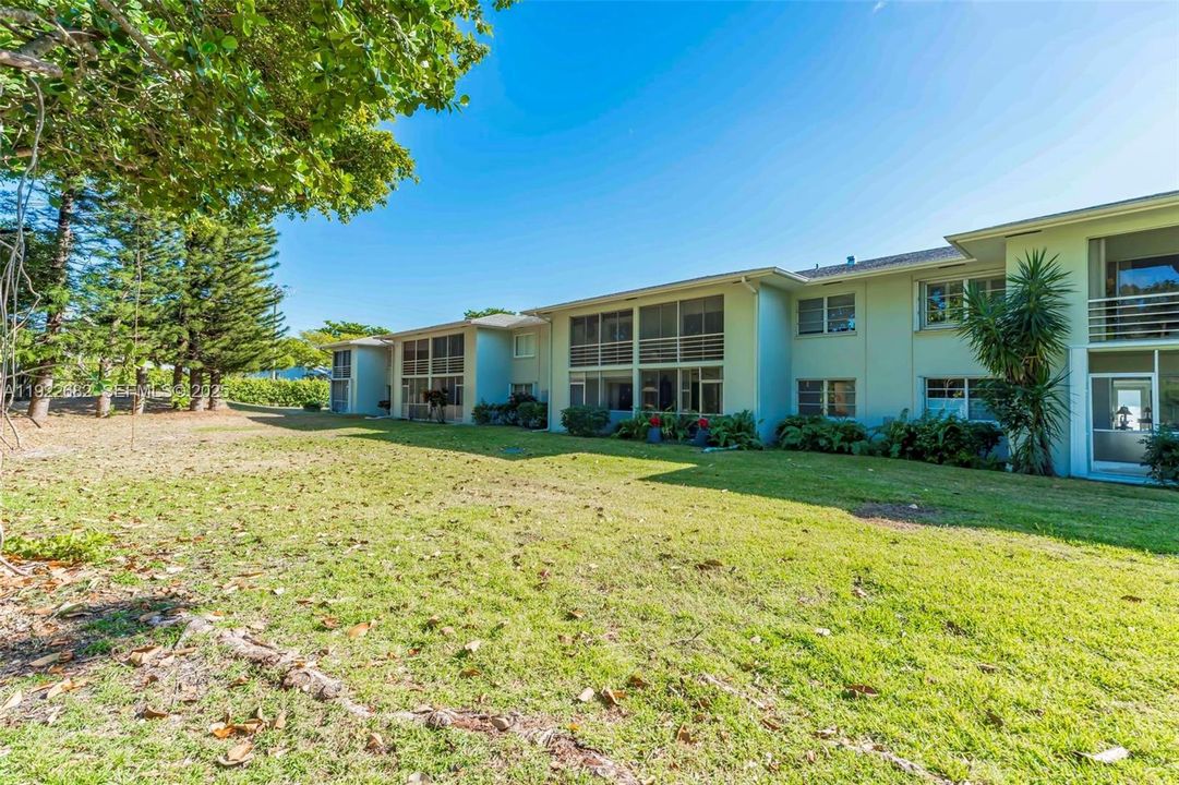 En Venta: $185,000 (2 camas, 2 baños, 1013 Pies cuadrados)