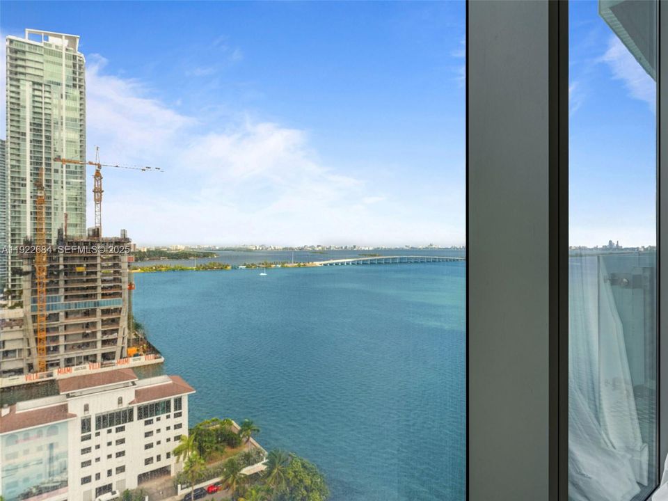 For Rent: $8,500 (2 beds, 2 baths, 1105 Square Feet)