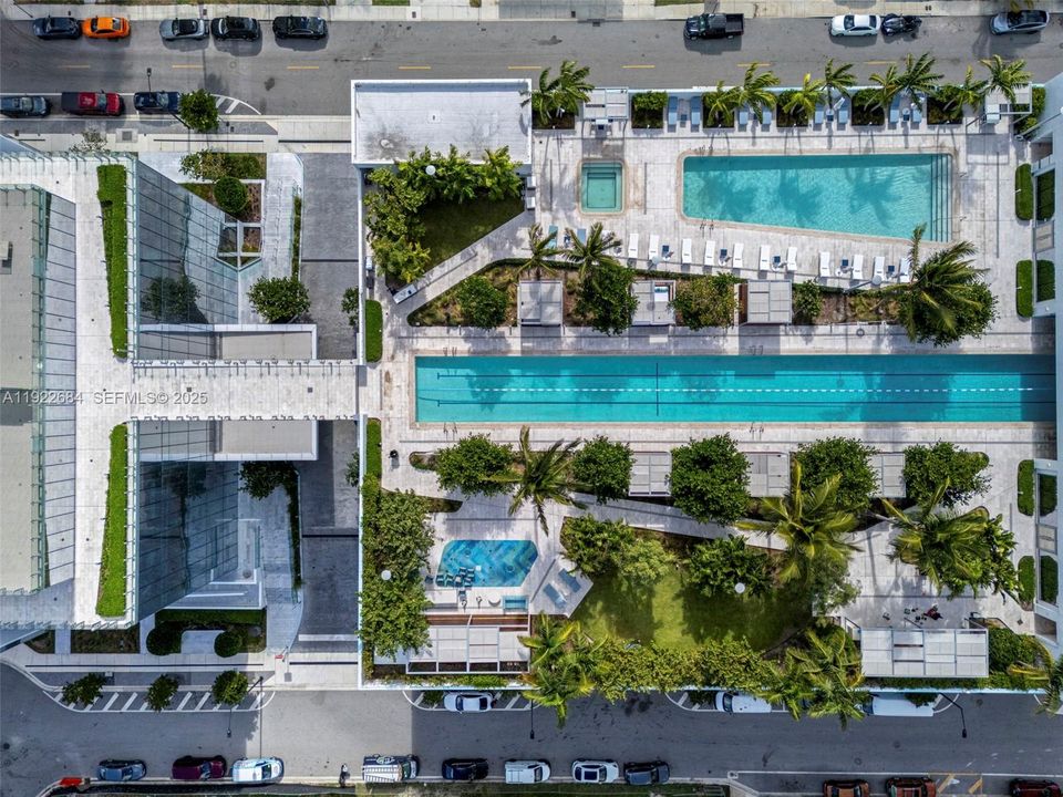 For Rent: $8,500 (2 beds, 2 baths, 1105 Square Feet)