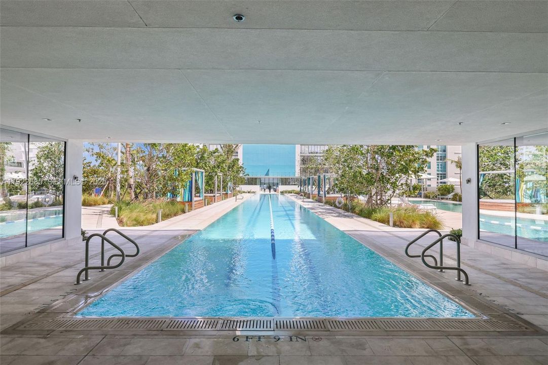 В аренду: $17,500 (2 спален, 3 ванн, 2347 Квадратных фут)