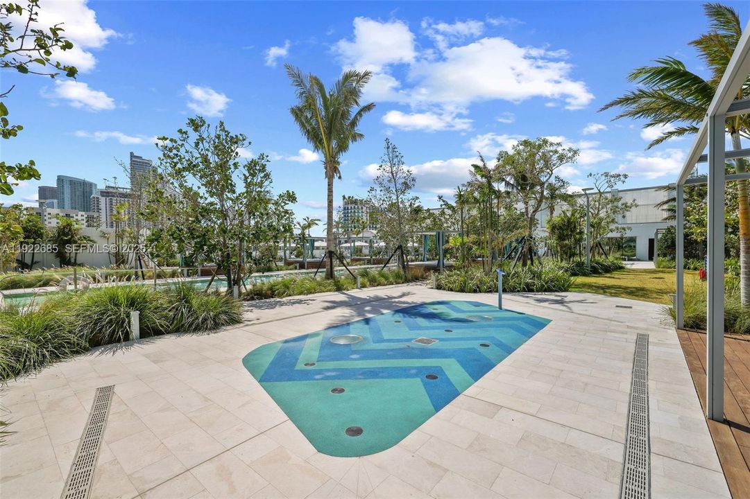 В аренду: $17,500 (2 спален, 3 ванн, 2347 Квадратных фут)