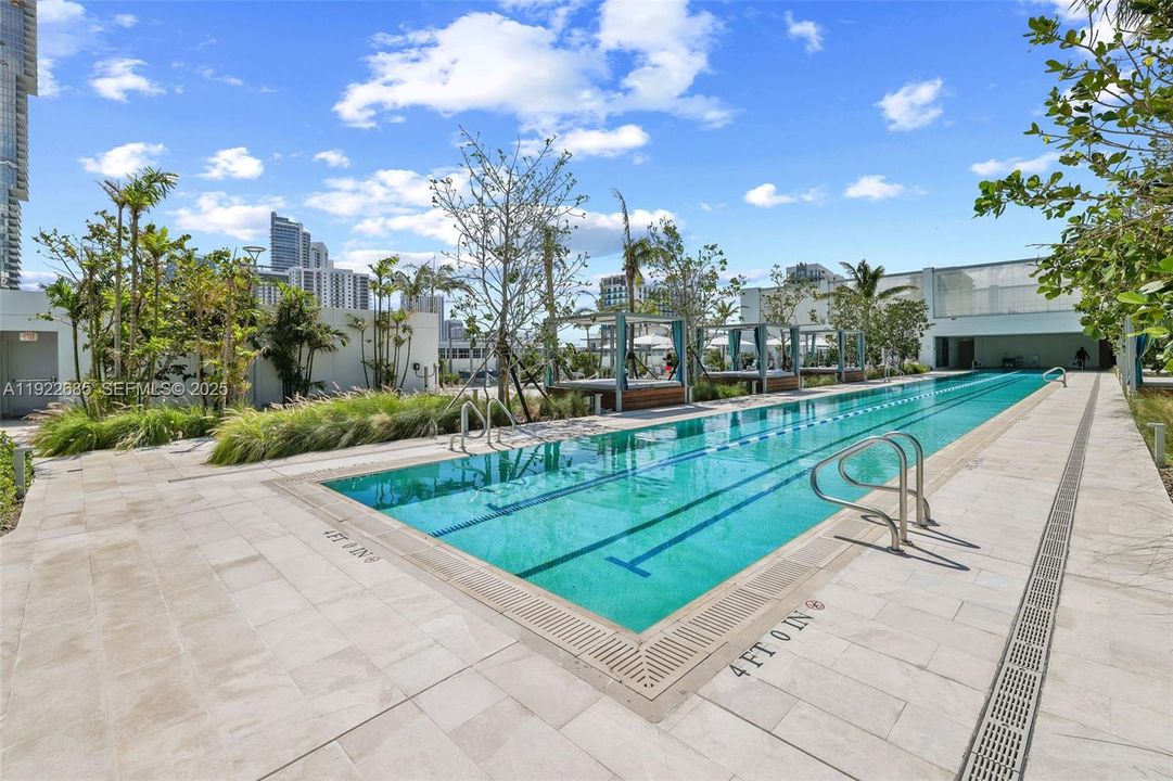 В аренду: $17,500 (2 спален, 3 ванн, 2347 Квадратных фут)