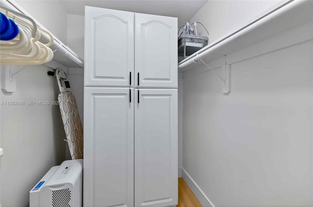 For Sale: $3,150,000 (5 beds, 5 baths, 2473 Square Feet)