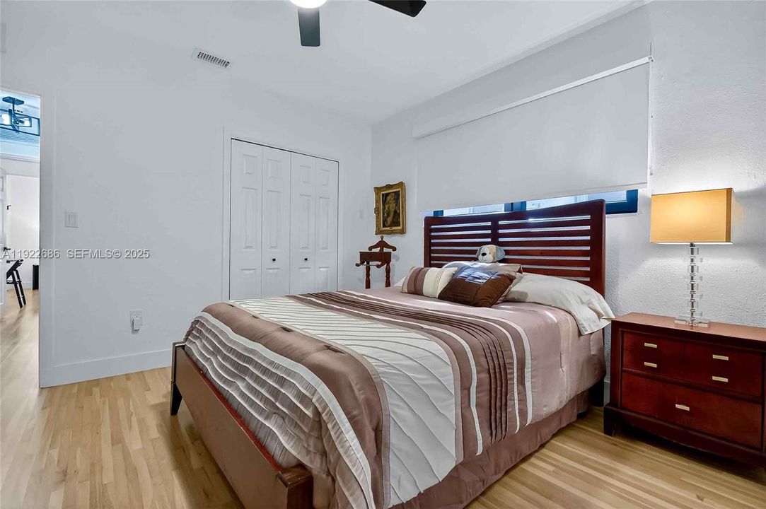 For Sale: $3,150,000 (5 beds, 5 baths, 2473 Square Feet)