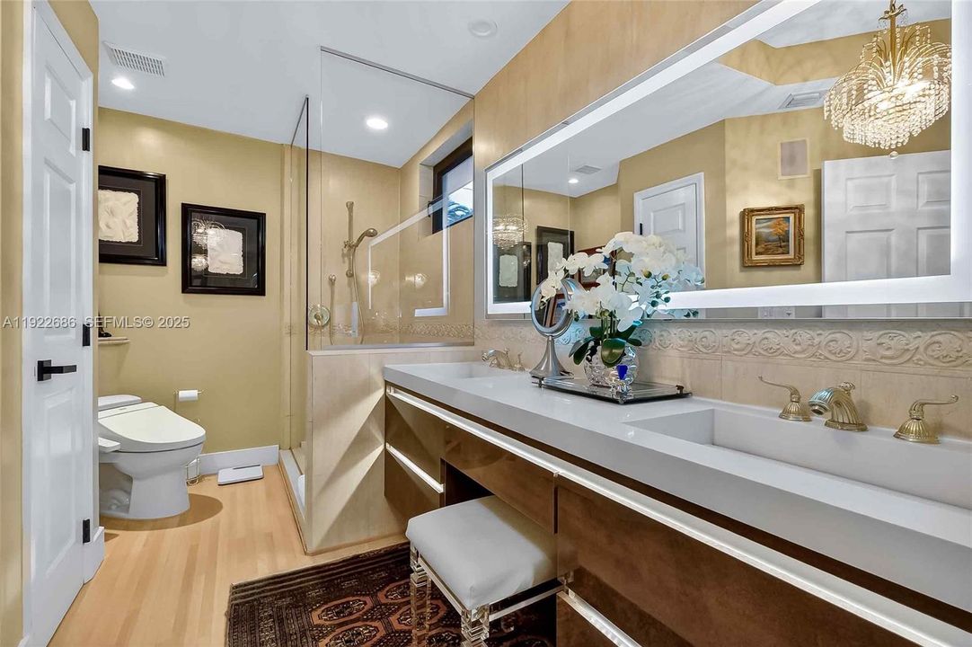 For Sale: $3,150,000 (5 beds, 5 baths, 2473 Square Feet)