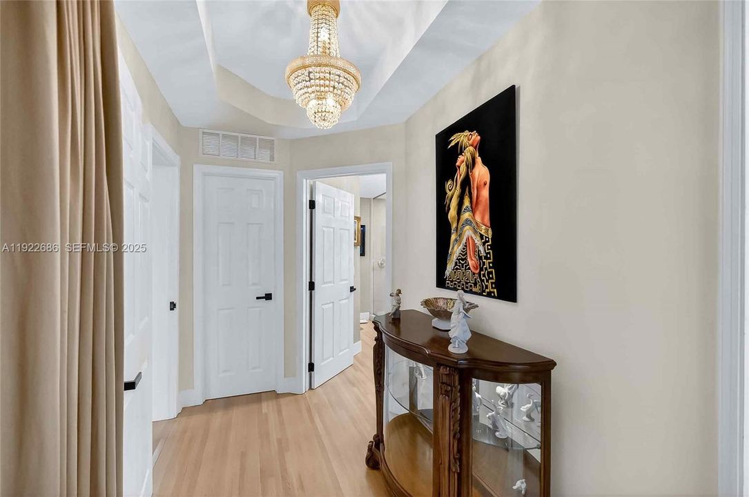 For Sale: $3,150,000 (5 beds, 5 baths, 2473 Square Feet)