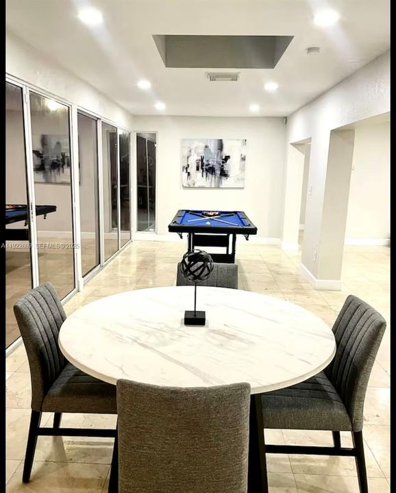 For Rent: $7,500 (5 beds, 3 baths, 2998 Square Feet)