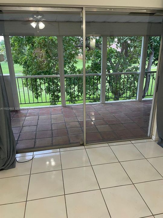 For Rent: $2,800 (3 beds, 2 baths, 1591 Square Feet)