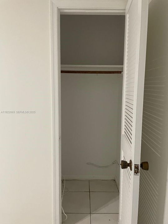 For Rent: $2,800 (3 beds, 2 baths, 1591 Square Feet)