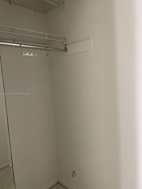 For Rent: $2,800 (3 beds, 2 baths, 1591 Square Feet)