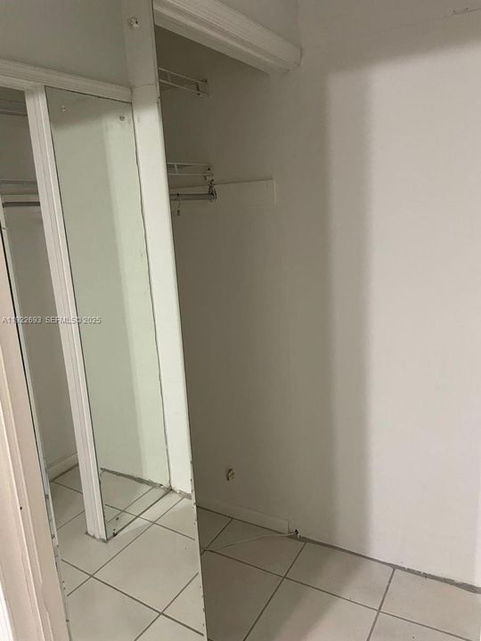 For Rent: $2,800 (3 beds, 2 baths, 1591 Square Feet)