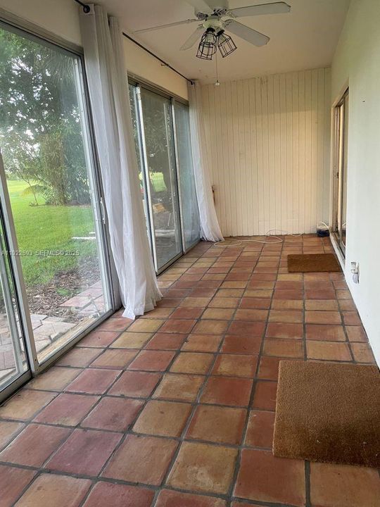 For Rent: $2,800 (3 beds, 2 baths, 1591 Square Feet)