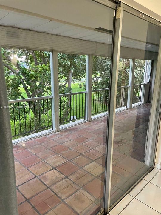 For Rent: $2,800 (3 beds, 2 baths, 1591 Square Feet)