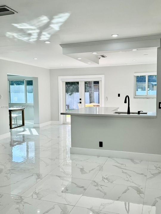 En Renta: $4,700 (3 camas, 2 baños, 1423 Pies cuadrados)