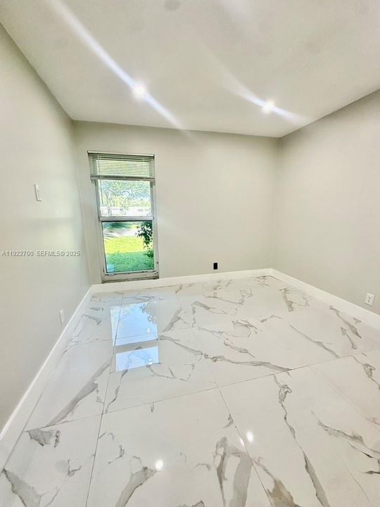 En Renta: $4,700 (3 camas, 2 baños, 1423 Pies cuadrados)