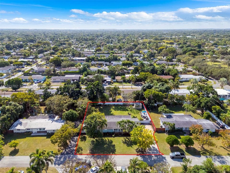 На продажу: $949,900 (4 спален, 2 ванн, 2028 Квадратных фут)