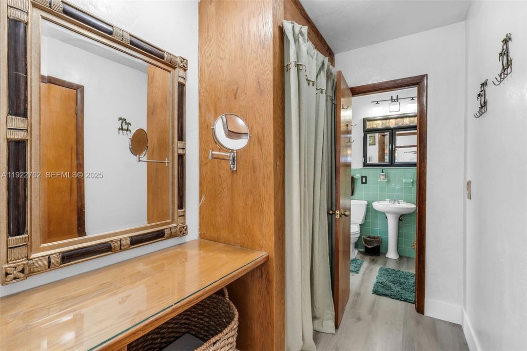 На продажу: $949,900 (4 спален, 2 ванн, 2028 Квадратных фут)