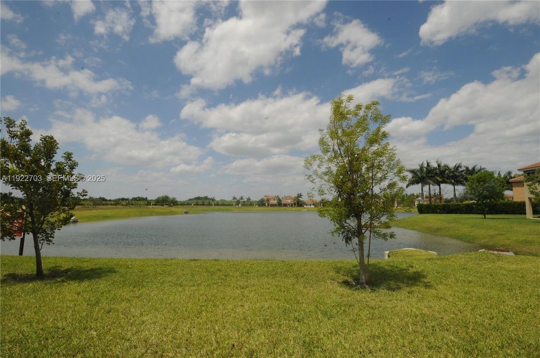 En Renta: $2,700 (3 camas, 2 baños, 1534 Pies cuadrados)