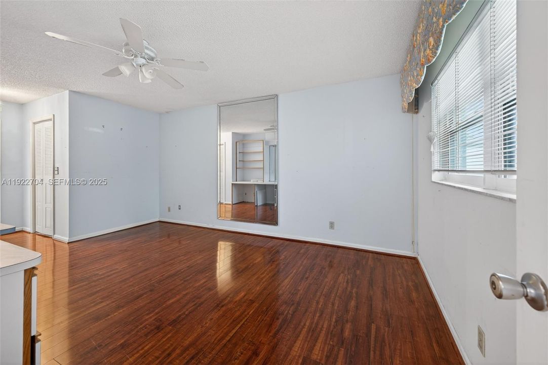 For Sale: $775,000 (4 beds, 2 baths, 1896 Square Feet)