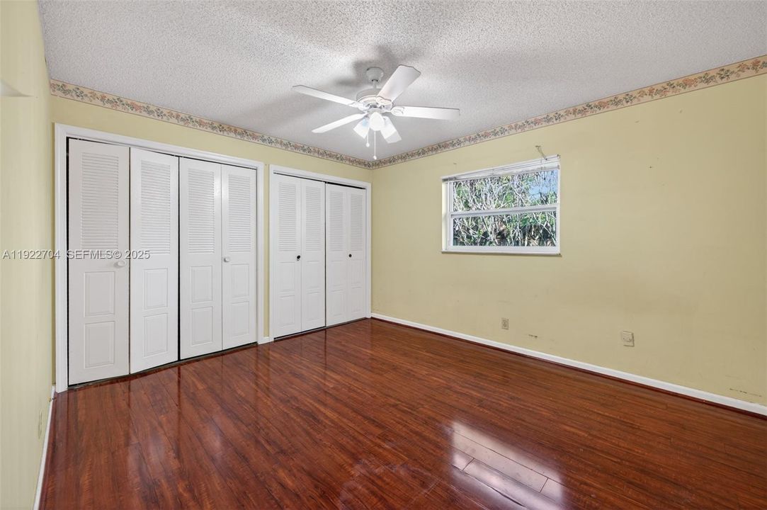 For Sale: $775,000 (4 beds, 2 baths, 1896 Square Feet)