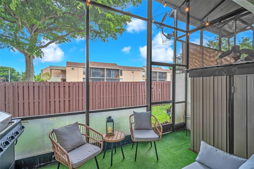 For Sale: $345,000 (2 beds, 1 baths, 1328 Square Feet)