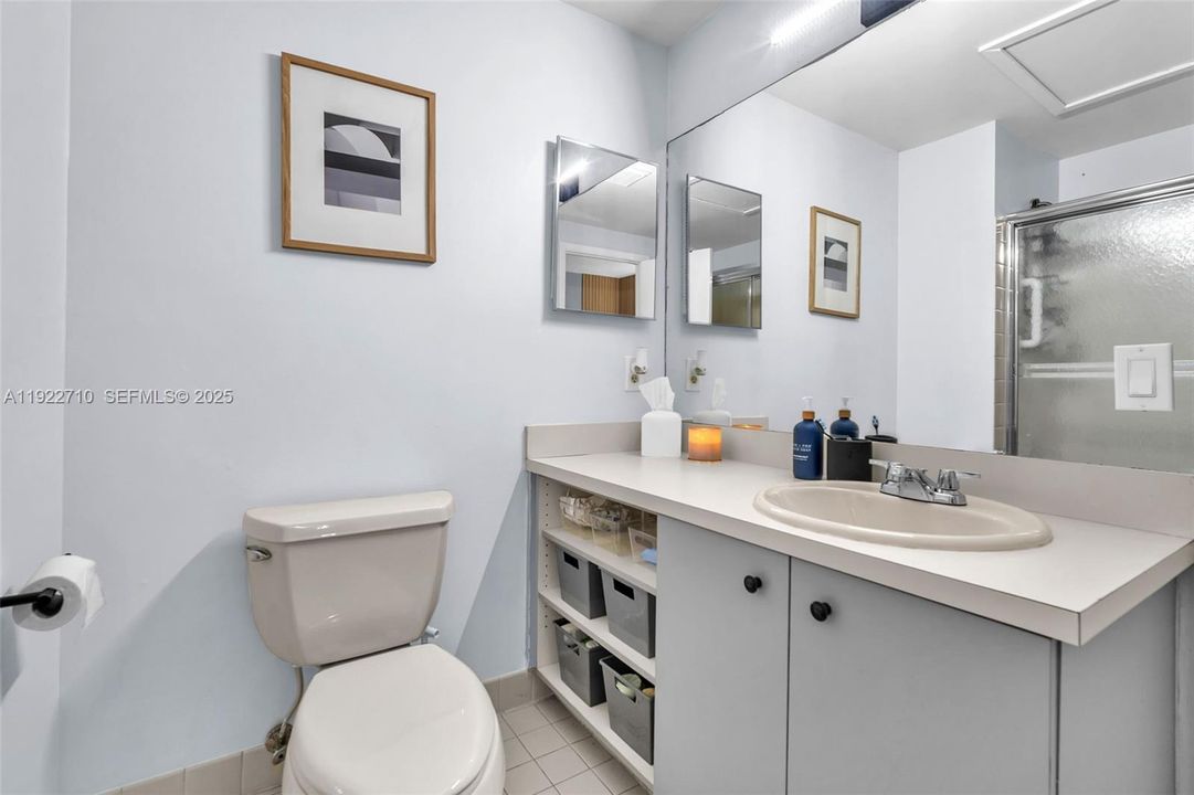 For Sale: $345,000 (2 beds, 1 baths, 1328 Square Feet)