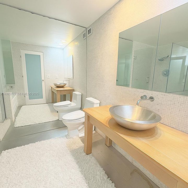 For Sale: $950,000 (2 beds, 2 baths, 2534 Square Feet)