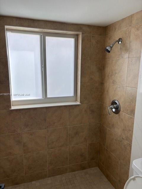 For Rent: $2,000 (2 beds, 2 baths, 937 Square Feet)