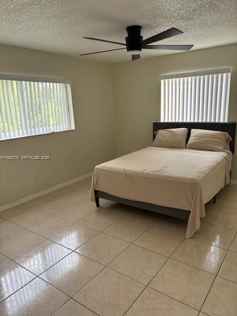 For Rent: $2,000 (2 beds, 2 baths, 937 Square Feet)