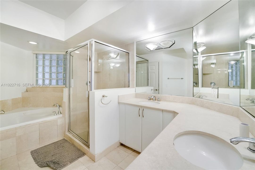 For Rent: $6,300 (3 beds, 3 baths, 1485 Square Feet)