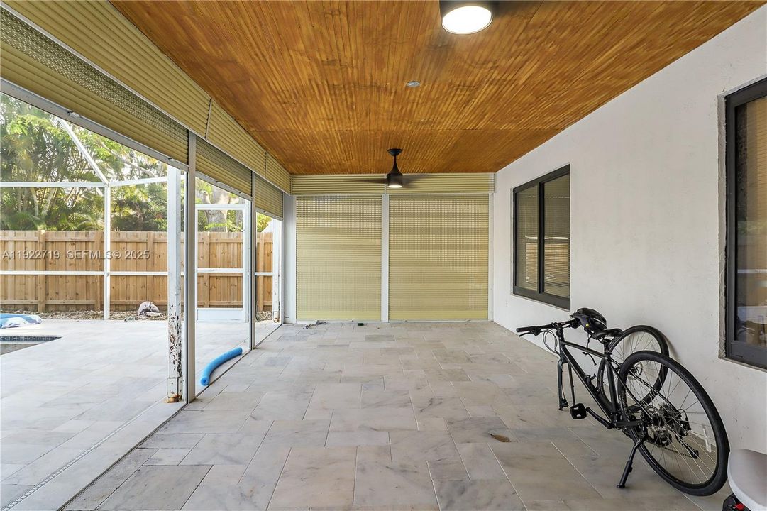 For Sale: $719,900 (3 beds, 2 baths, 1844 Square Feet)