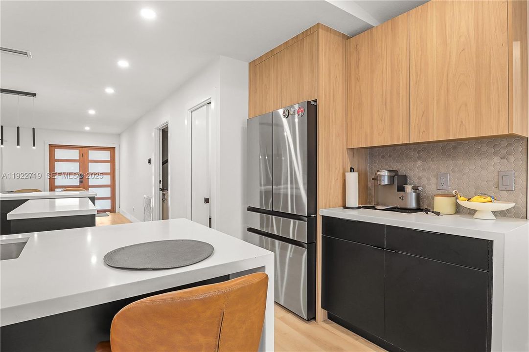 For Sale: $719,900 (3 beds, 2 baths, 1844 Square Feet)