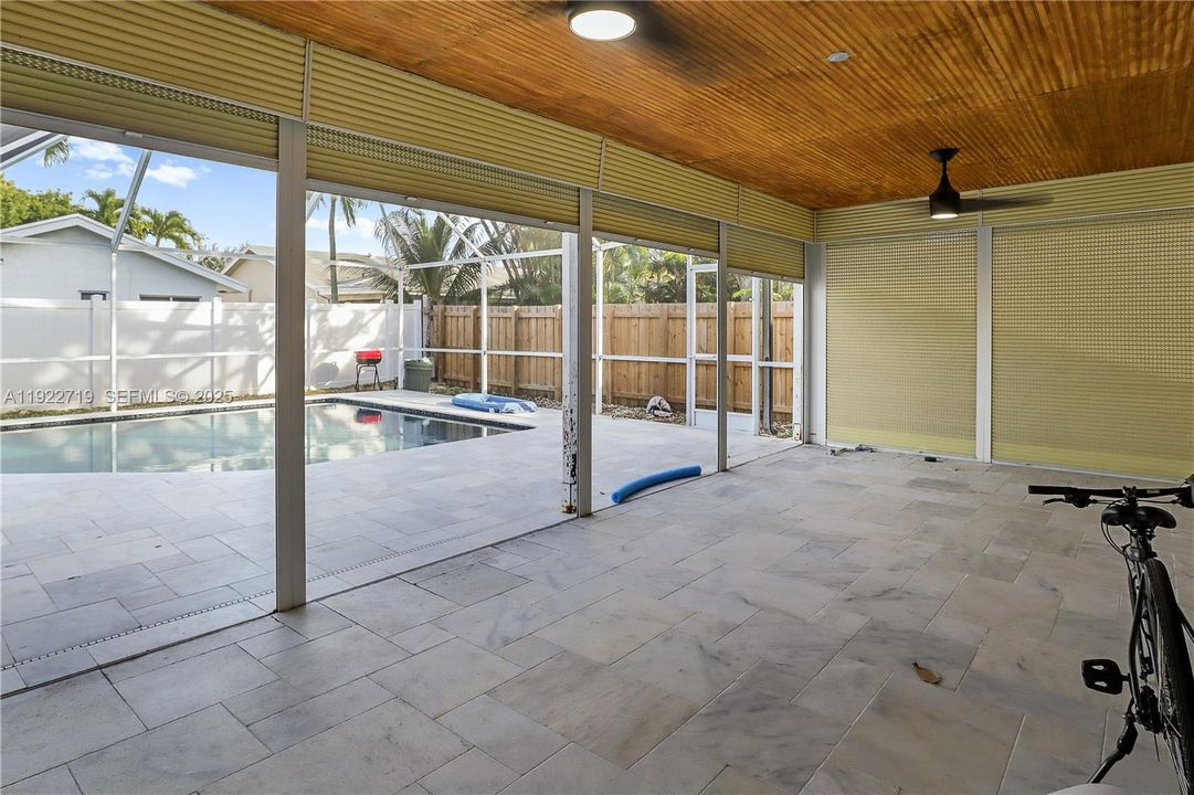 For Sale: $719,900 (3 beds, 2 baths, 1844 Square Feet)