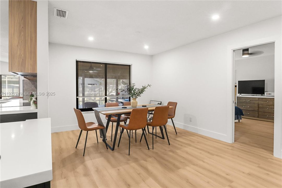 For Sale: $719,900 (3 beds, 2 baths, 1844 Square Feet)