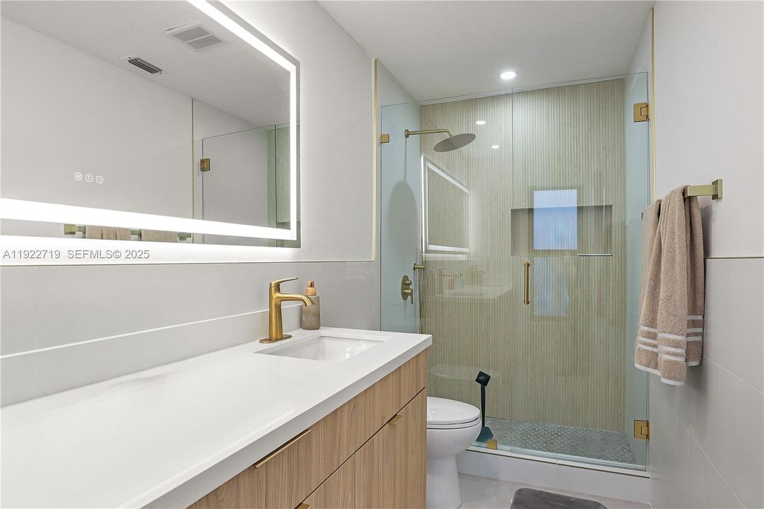 For Sale: $719,900 (3 beds, 2 baths, 1844 Square Feet)