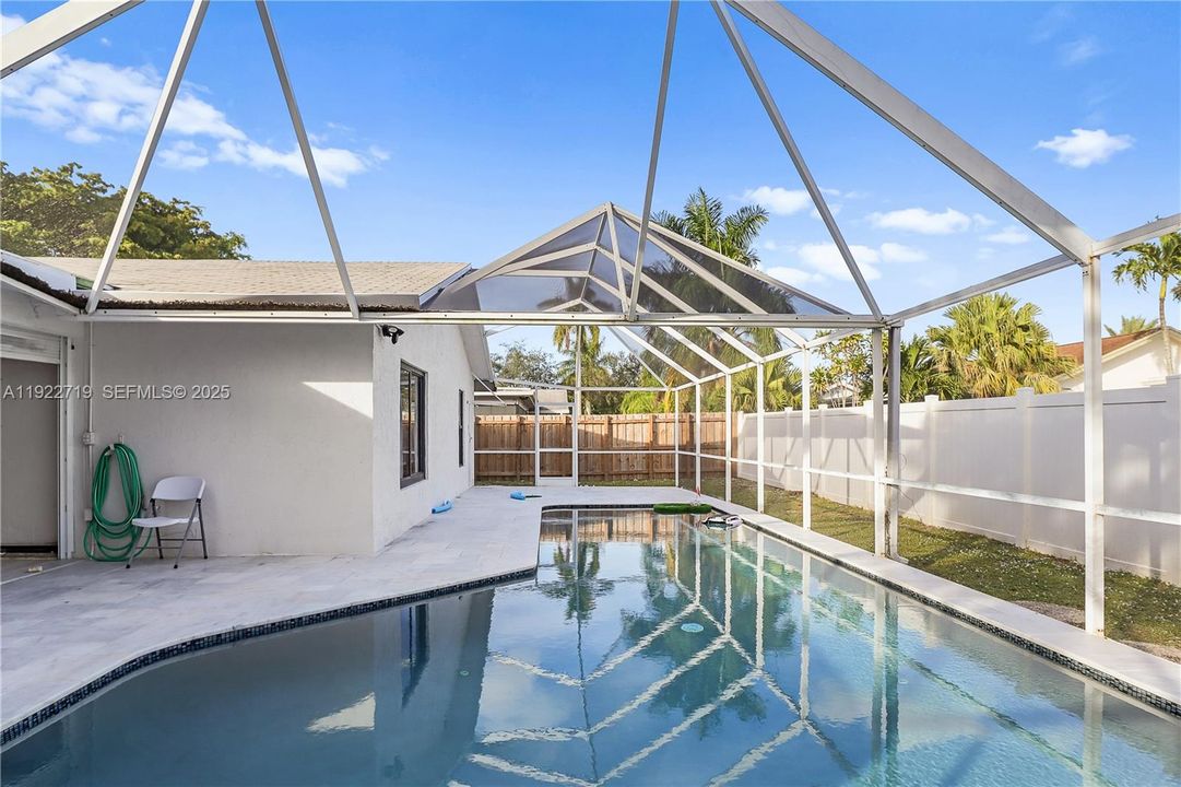 For Sale: $719,900 (3 beds, 2 baths, 1844 Square Feet)