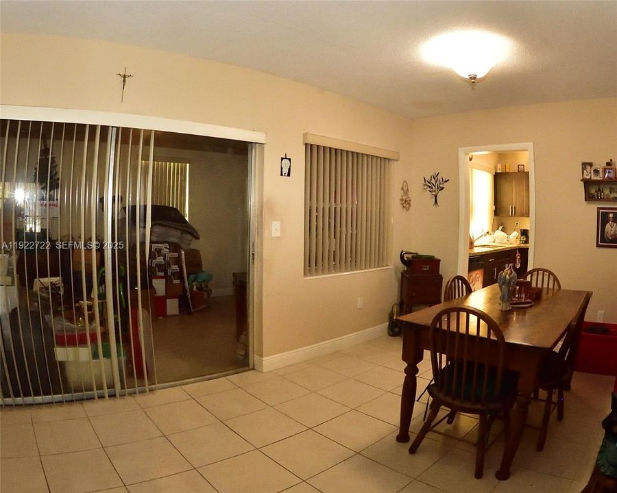 Activo con contrato: $508,000 (3 camas, 2 baños, 1735 Pies cuadrados)