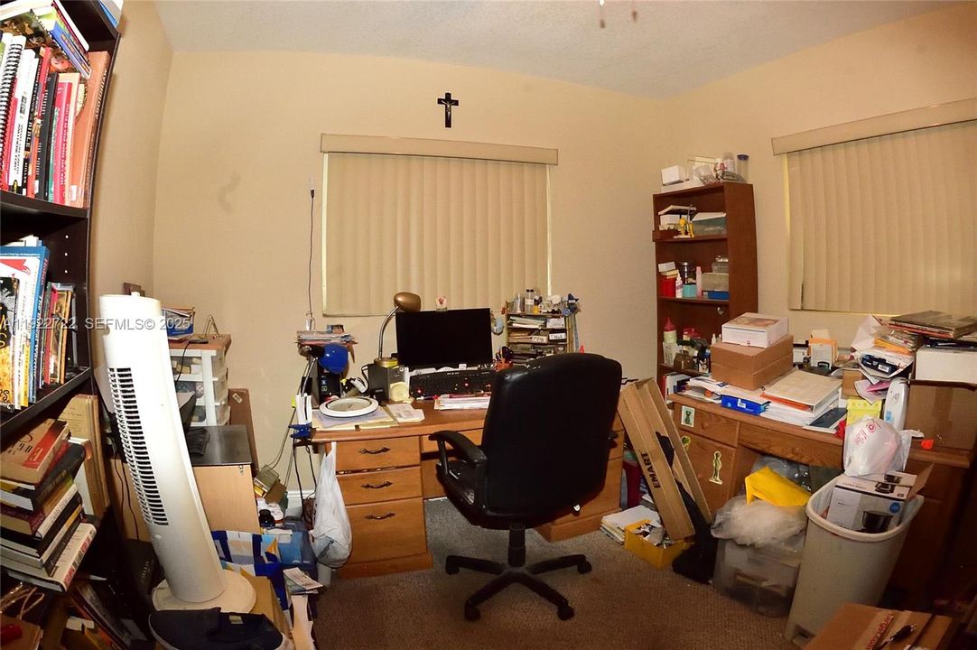 Activo con contrato: $508,000 (3 camas, 2 baños, 1735 Pies cuadrados)