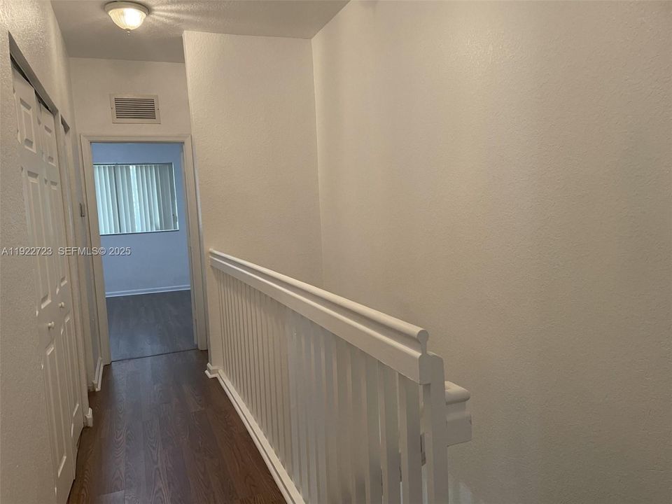 For Rent: $2,200 (2 beds, 2 baths, 1214 Square Feet)