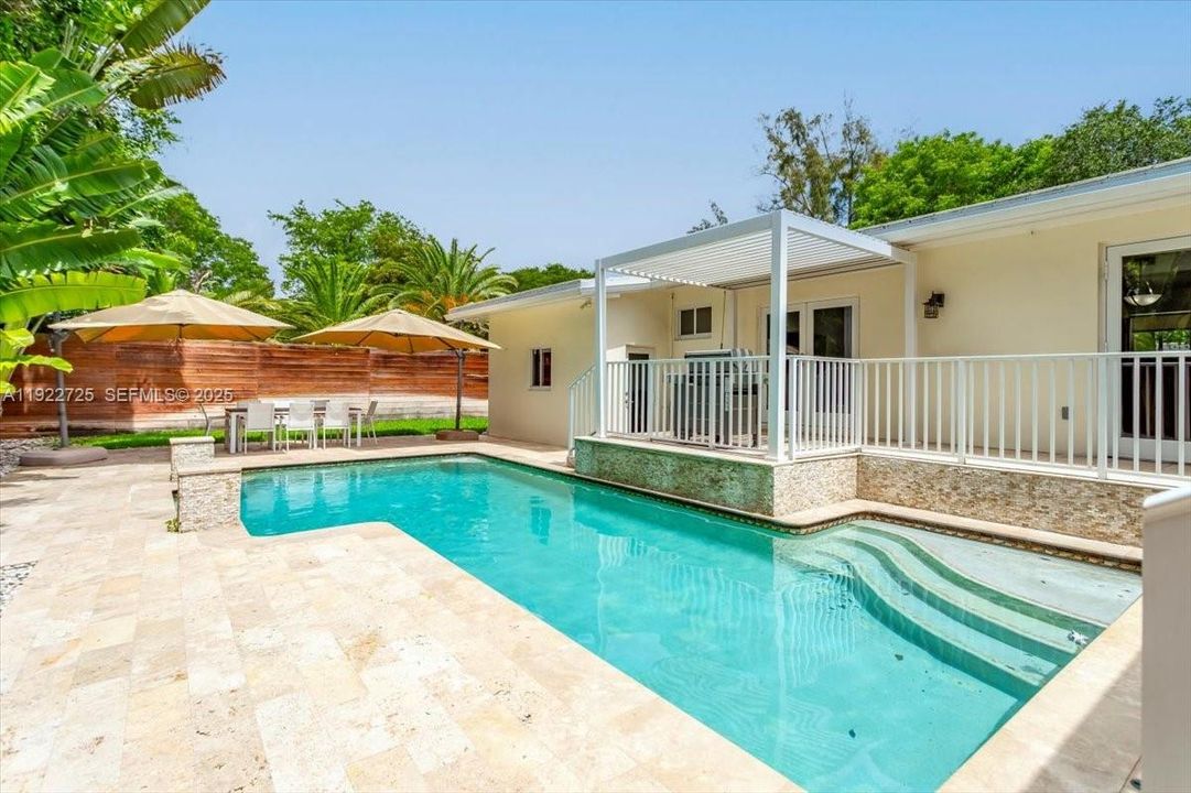 For Sale: $1,900,000 (4 beds, 3 baths, 1949 Square Feet)