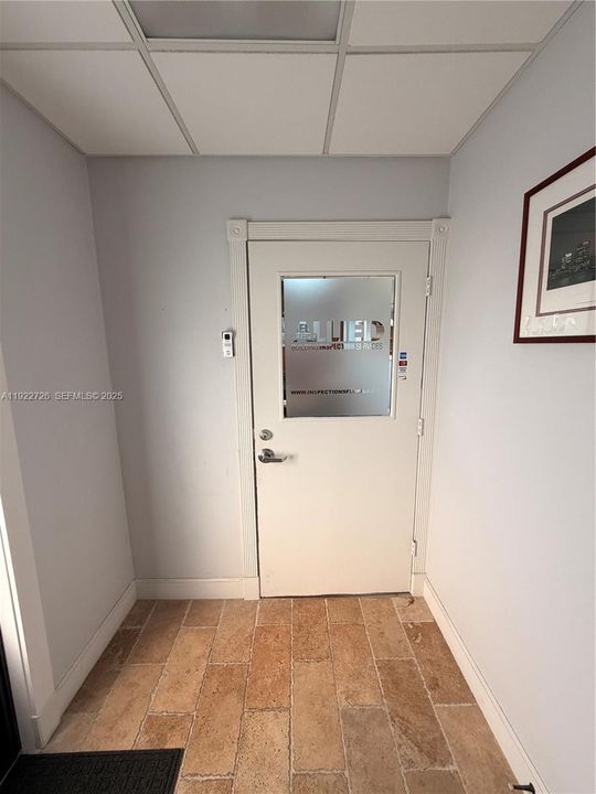 出租: $3,000 (0 贝兹, 0 浴室, 0 平方英尺)