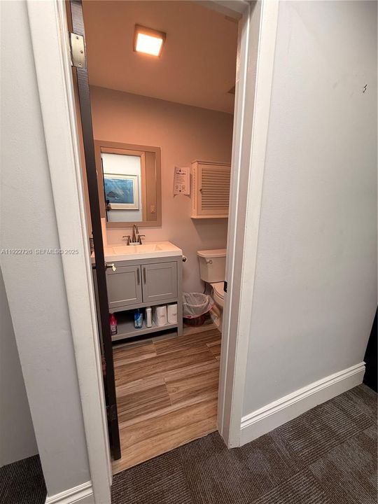 出租: $3,000 (0 贝兹, 0 浴室, 0 平方英尺)