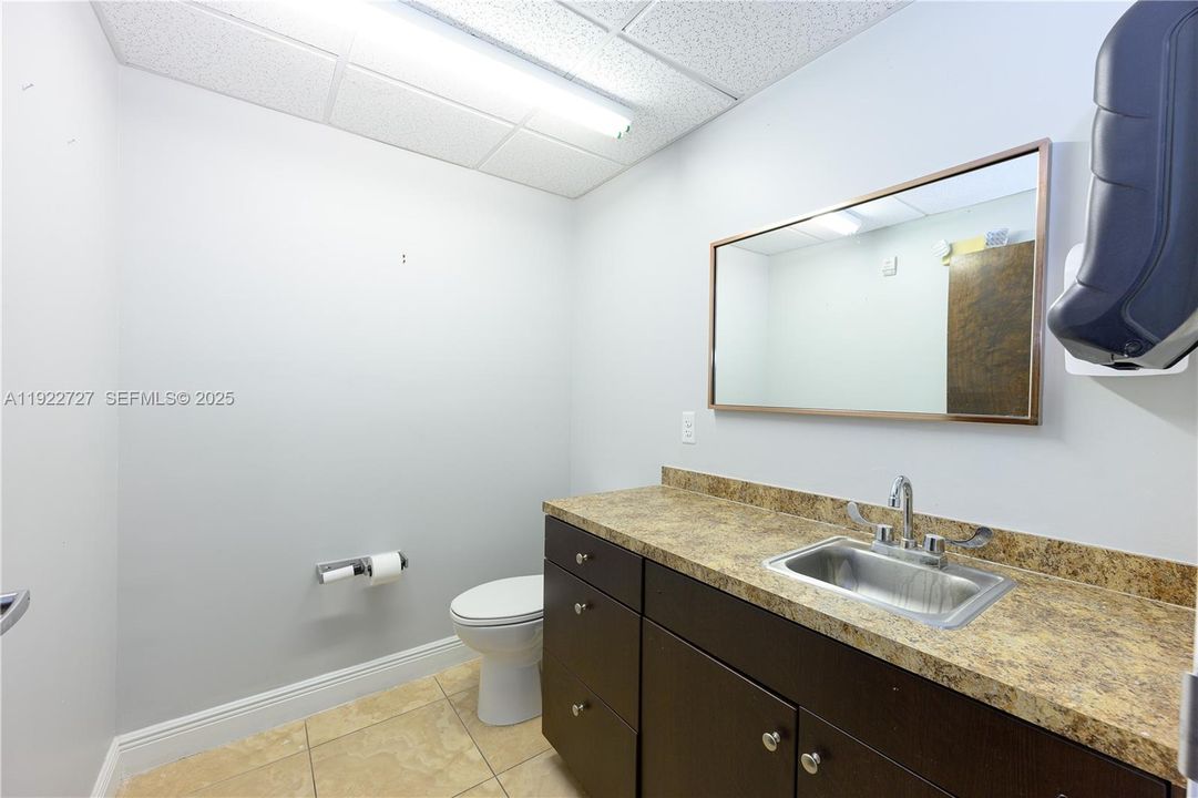 В аренду: $33 (0 спален, 0 ванн, 0 Квадратных фут)