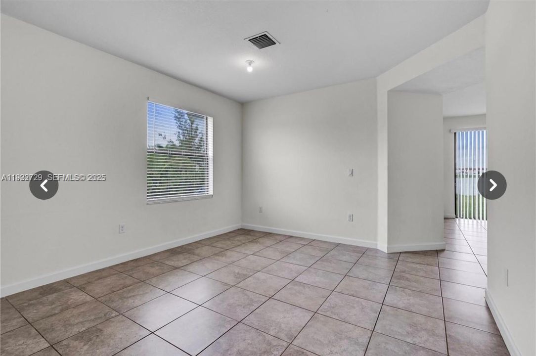 En Renta: $4,000 (4 camas, 3 baños, 2462 Pies cuadrados)